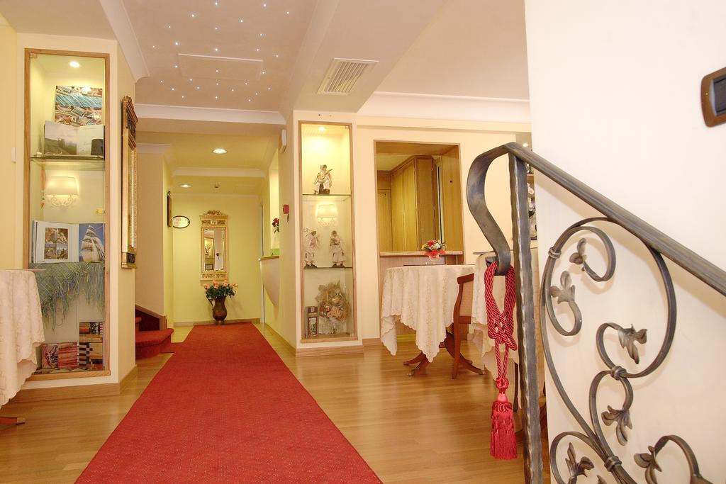 Hotel Кастель-Гандольфо Экстерьер фото